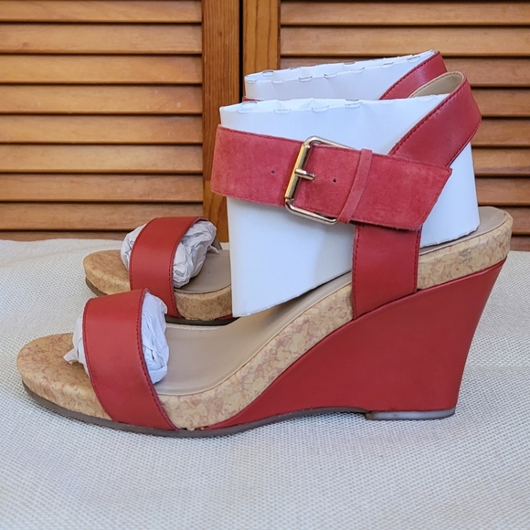 NWOT Shoe Mint Irene Sandal Wedges Size 9 - Picture 5 of 11